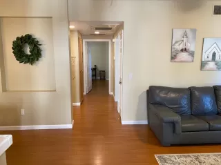 Photo #6: 221039176 Listing