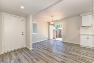 Photo #1: 221039568 Listing 