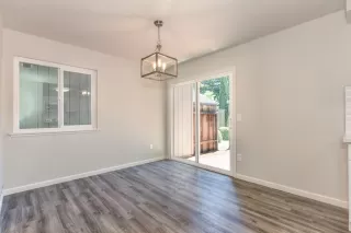 Photo #2: 221039568 Listing 