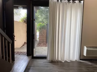 Photo #3: 221039844 Listing