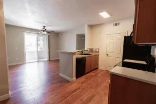 Photo #5: 221040047 Listing