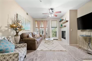 Photo #3: 221040100 Listing