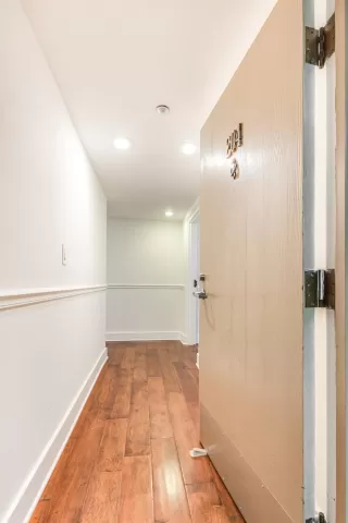 Photo #2: 221040114 Listing