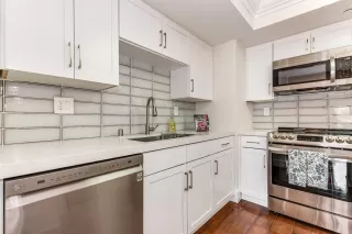 Photo #5: 221040114 Listing