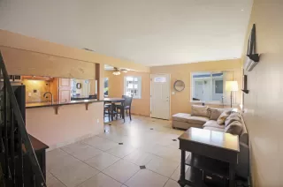 Photo #3: 221040145 Listing