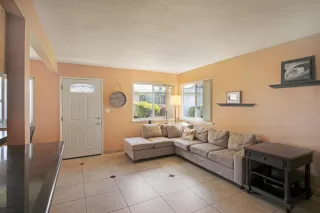 Photo #5: 221040145 Listing