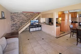 Photo #6: 221040145 Listing