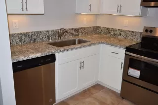 Photo #3: 221040298 Listing