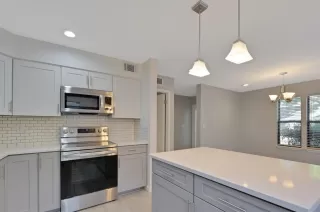 Photo #4: 221040725 Listing