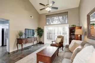Photo #6: 221041160 Listing