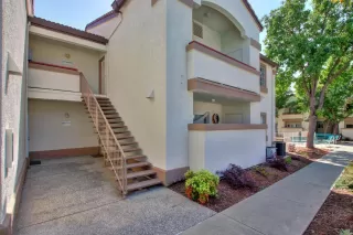 Photo #1: 221041427 Listing 