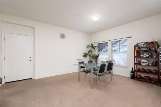 Photo #5: 221041443 Listing