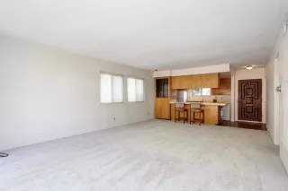 Photo #3: 221041509 Listing