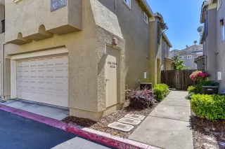 Photo #4: 221042381 Listing