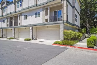 Photo #4: 221042524 Listing