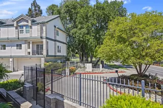 Photo #5: 221042524 Listing