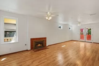 Photo #2: 221042698 Listing 