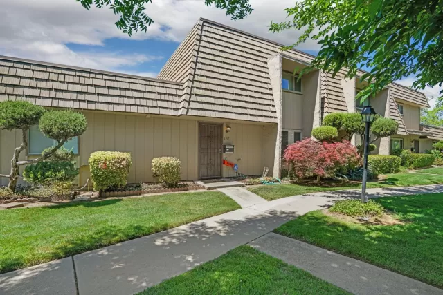 MLS: 221043297 Condo For Sale