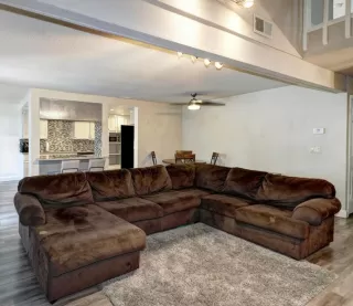 Photo #5: 221043686 Listing 
