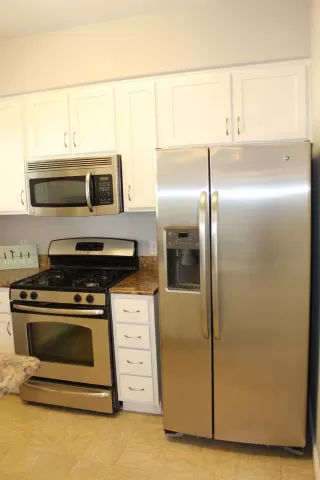 Photo #3: 221043693 Listing