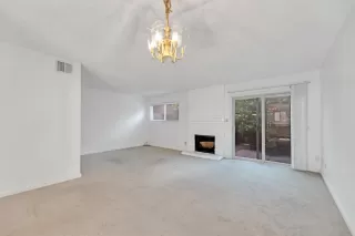 Photo #3: 221043968 Listing