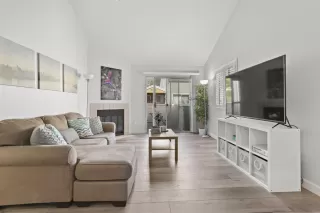 Photo #4: 221044046 Listing