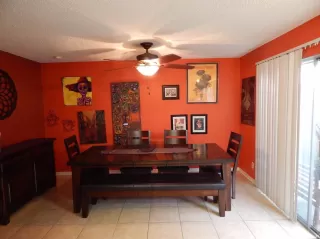 Photo #2: 221044797 Listing