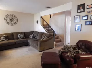 Photo #4: 221044797 Listing