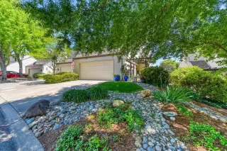 Photo #3: 221045093 Listing