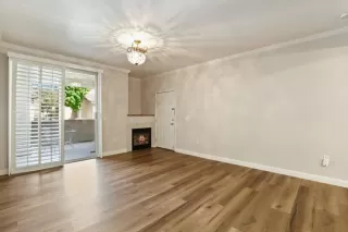 Photo #5: 221045603 Listing