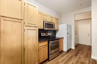 Photo #6: 221045603 Listing