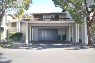 Photo #1: 221045670 Listing