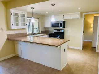 Photo #5: 221045704 Listing