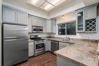 Photo #5: 221045881 Listing 