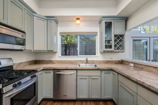 Photo #6: 221045881 Listing 