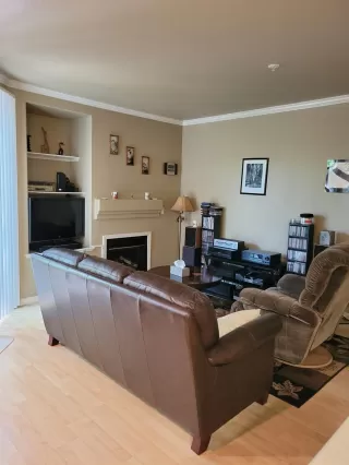 Photo #5: 221046599 Listing 