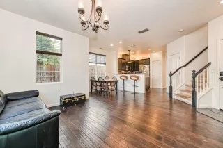 Photo #6: 221046775 Listing 