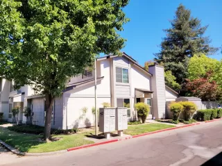 Photo #2: 221047283 Listing