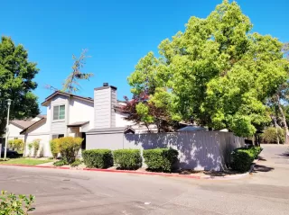 Photo #4: 221047283 Listing