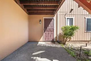 Photo #2: 221047349 Listing