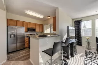 Photo #2: 221047617 Listing