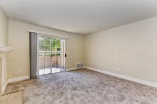 Photo #5: 221048071 Listing