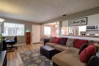 Photo #5: 221048683 Listing 