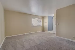 Photo #3: 221048734 Listing