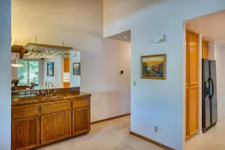 Photo #4: 221048801 Listing