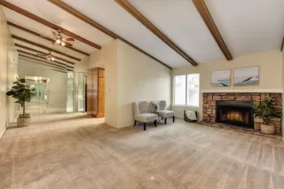 Photo #3: 221048813 Listing