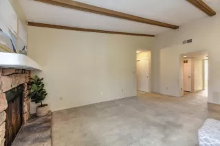 Photo #5: 221048813 Listing