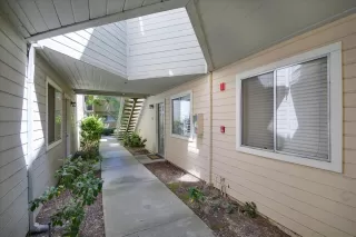 Photo #2: 221048862 Listing