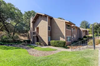 Photo #1: 221049010 Listing