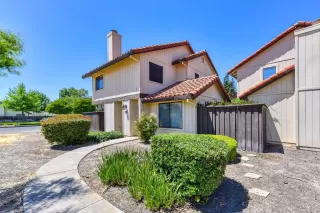 Photo #1: 221049295 Listing